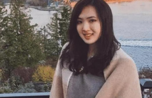 姚安娜是谁个人资料 其为什么不姓任呢