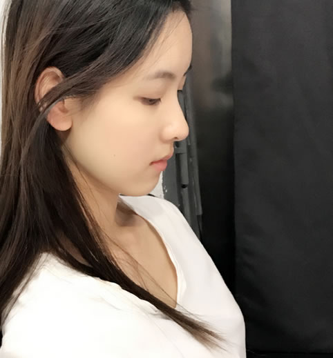 陈都灵个人资料简介：朴素清纯陈都灵微博及图片