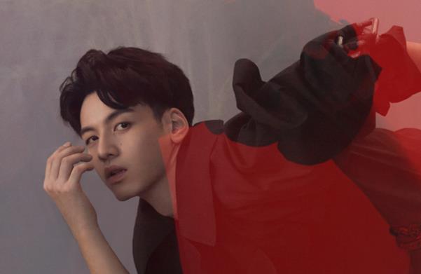 刘迦和杨洋是同学吗,刘迦和杨洋关系好吗