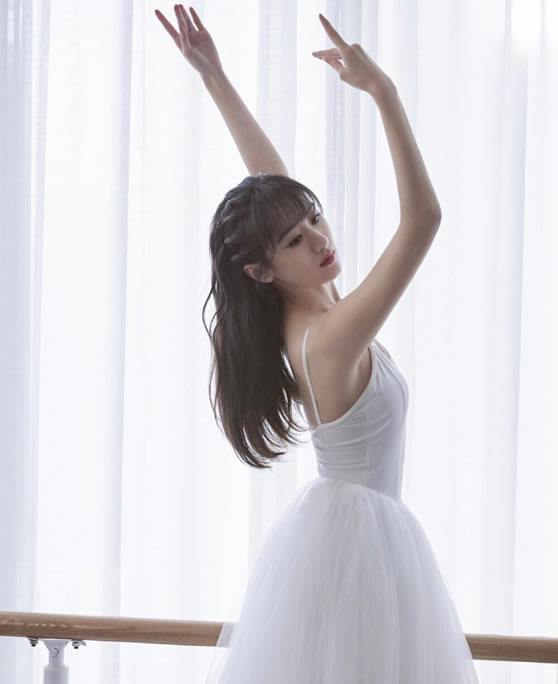 袁冰妍个人资料(简介,身高,年龄,三围,图片) 袁冰妍个人资料(简介,身高,年龄,三围,图片)