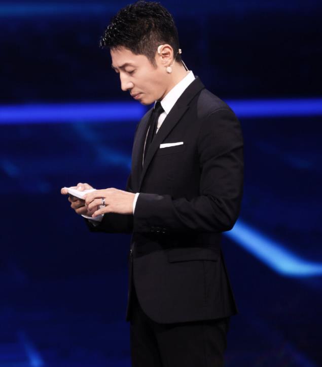 撒贝宁个人资料简历(年龄,身高,身世,图片)