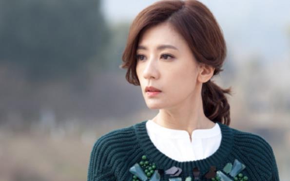 贾静雯为什么不火了,贾静雯多大岁数