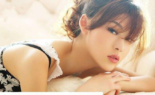 张小格资料简介：女神张小格美空写真