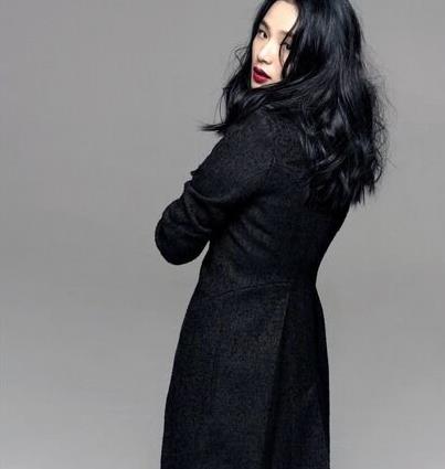 姜文老婆周韵是谁：姜文老婆周韵个人资料图片介绍