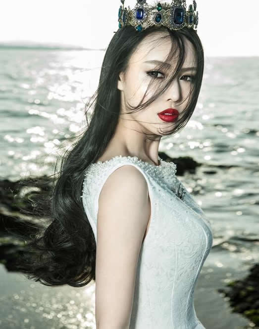 张小格资料简介：女神张小格美空写真