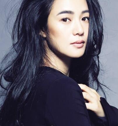 姜文老婆周韵是谁：姜文老婆周韵个人资料图片介绍