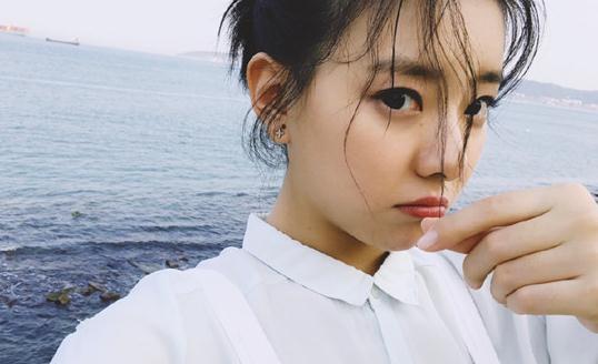 明日之子第三季周子琰是谁：周子琰八卦资料简介及照片