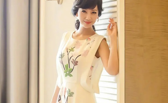 赵雅芝简历个人资料简介,赵雅芝年龄是多少2022