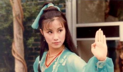 汪明荃年轻照片