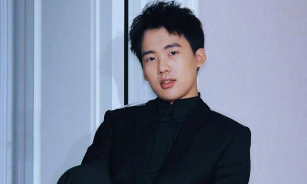 郭麒麟现任女友是谁,郭麒麟现在还说相声吗