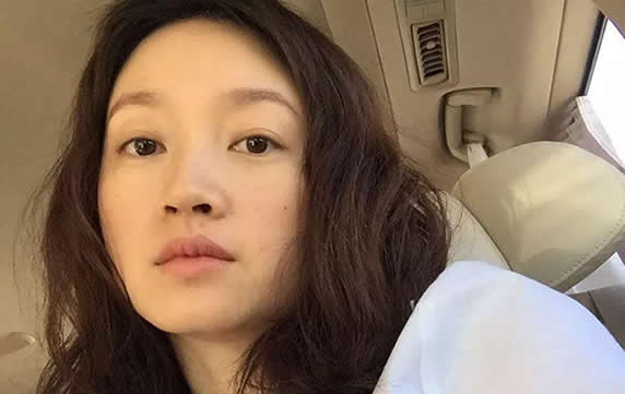 沈佳妮的老公是谁：沈佳妮的个人资料简介