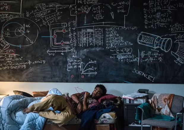 有哪些爆炸好看的科幻电影？酷爽劲爆8部科幻电影推荐