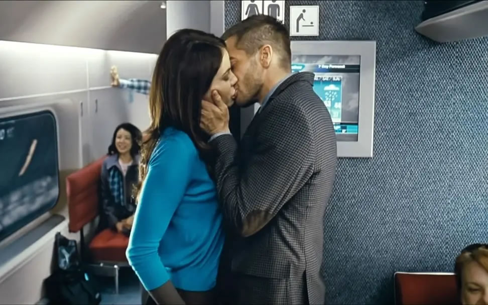 有哪些爆炸好看的科幻电影？酷爽劲爆8部科幻电影推荐