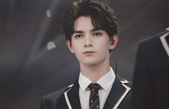 何昶希个人资料介绍 何昶希是混血儿吗 何昶希个人资料介绍 何昶希是混血儿吗