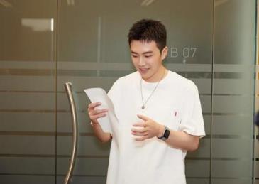 贺鹏个人资料简介 贺鹏为什么是教导主任 贺鹏个人资料简介 贺鹏为什么是教导主任