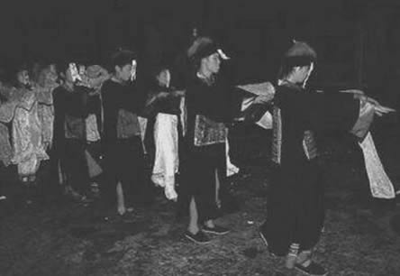 湘西赶尸有真实的图片吗(赶尸原理就是背着尸体)