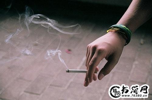 能让人瞬间就哭的短句子，直击心底！