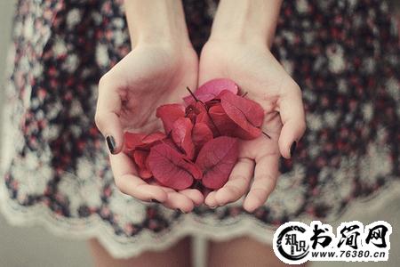 形容背影的句子 给背影的唯美简短句子