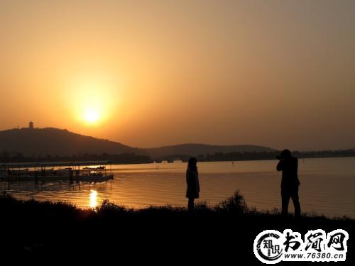 描写日落的句子 描写日落的段落100字