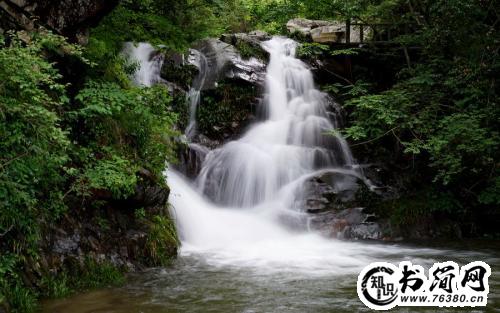 描写溪水的句子 描写溪水的优美句子