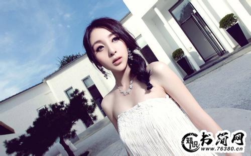 关于美女的句子 爱美女人的句子