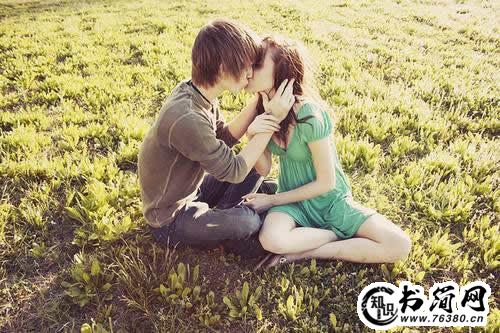 描写田野春天的句子 描写田野的优美句子