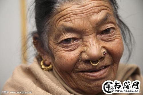 描写皱纹的句子 形容脸上皱纹的句子