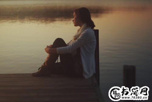 酒醉伤感的句子 伤感说说心好累了