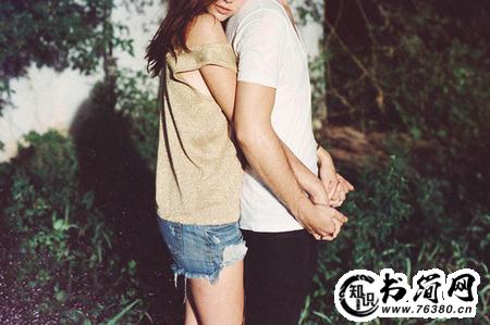 心疼一个人的句子 特别心疼一个人的说说