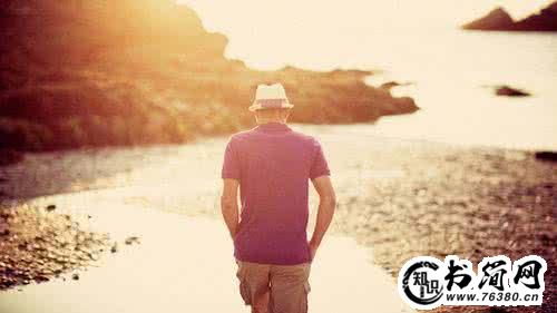 男人累的伤感句子 男人累了也要扛的句子