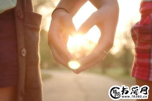 关于名牌的句子 身穿名牌的句子